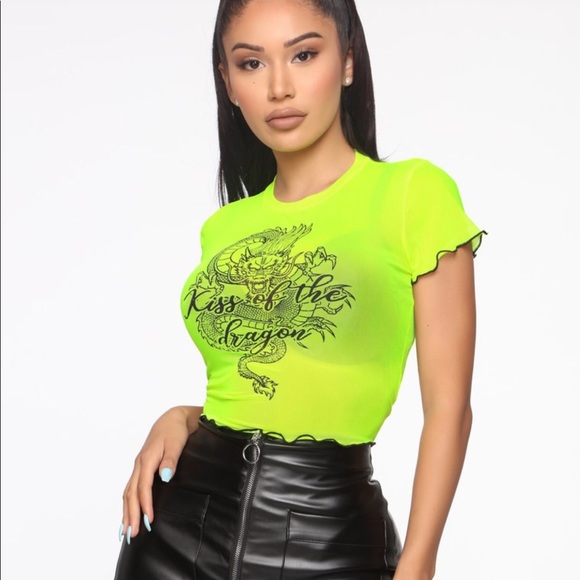 ⭐️Crop Top⭐️ - Picture 2 of 5